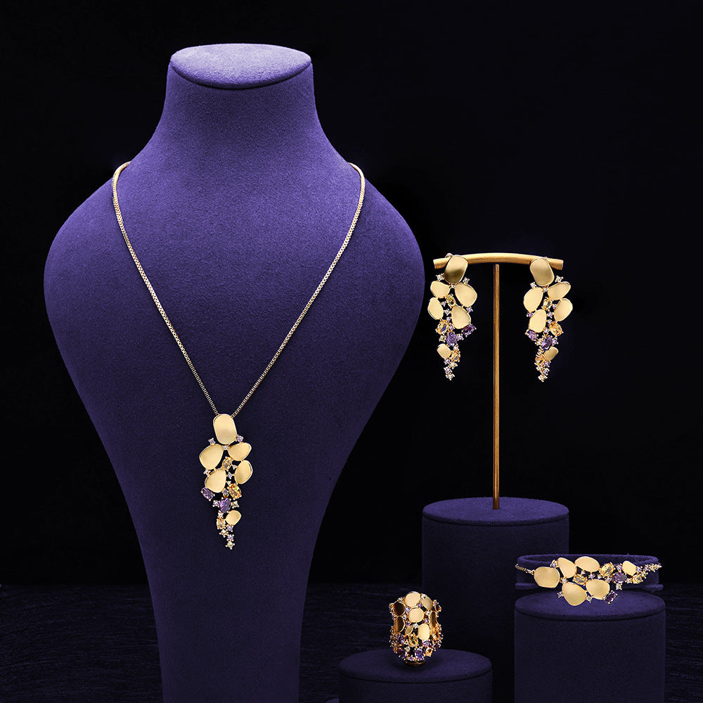 Cross-border hot-selling fashion luxury jewelry set, 18k real gold with colored gemstones, dress necklace, factory direct supply.